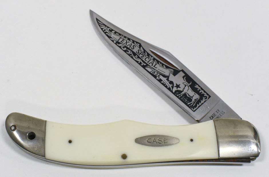 1977 Case XX Texas Special 4165 Folding Knife: 1977 Case XX Texas Special model 4165 single blade folding knife. Appears to be in good condition with some surface light rust and wear from use and age. When closed it measures approximately 5-1/4" a