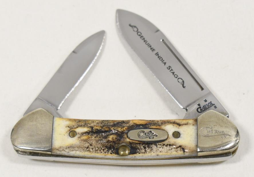 Case XX Butterbean 52132 Folding Knife: Case XX Butterbean model no. 52132 folding knife with India stag handle. Nice condition with light wear from use. When closed it measures approximately 2-3/4" across.