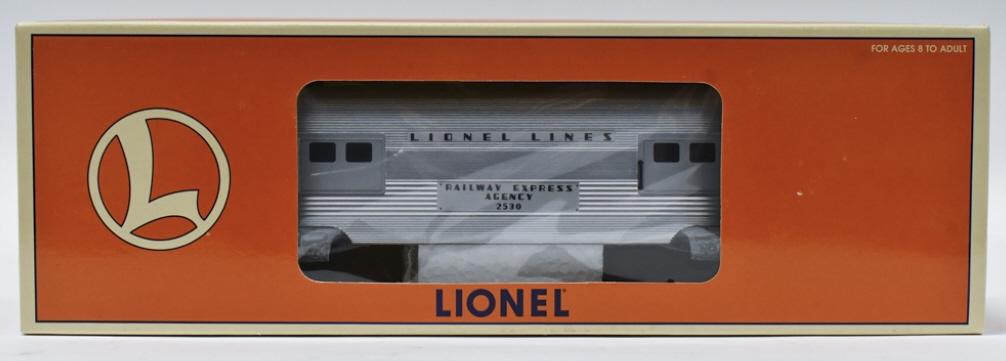 Lionel #2530 Aluminum Baggage Car Item No. 6-19160 (1 of 4)