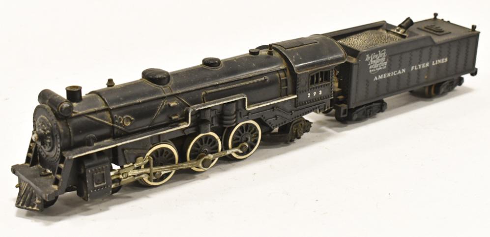 American Flyer #293 Steam Locomotive w/ Tender: American Flyer #293 steam locomotive with American Flyer Lines tender. The engine and tender have wear from use and age.
