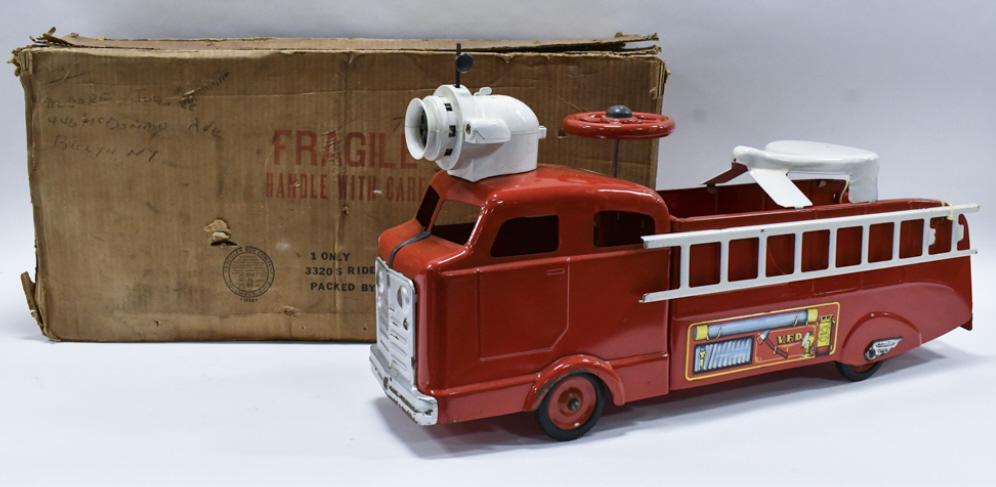 Marx Ridem Fire Truck #3320 With Box (1 of 13)