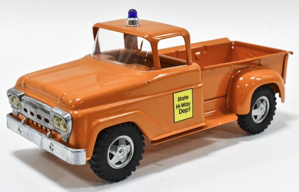 Restored Tonka State Hi-Way Dept Pickup Truck: Restored Tonka State Hi-Way Dept square fender stepside pickup truck. The truck is in good condition with some paint chips and wear from storage and display. Measures approximately 13" long.
