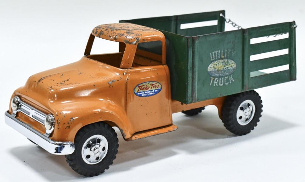 Original Tonka Round Fender Utility Truck (1 of 6)