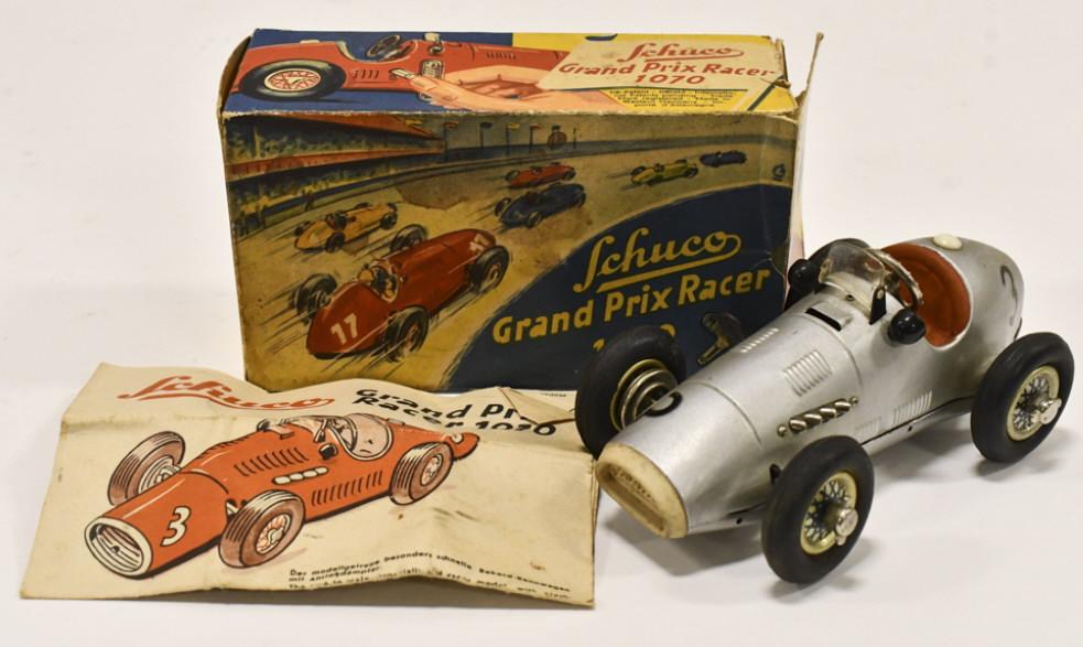 Schuco Ferrari Grand Prix Racer 1070 & Box