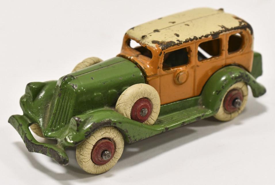 Hubley Cast Iron 6 Wheel Take Apart Sedan (1 of 5)