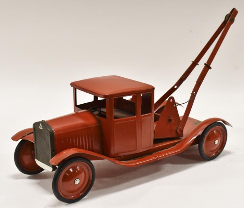 Original Tri-Ang Wrecker Tow Truck (1 of 8)