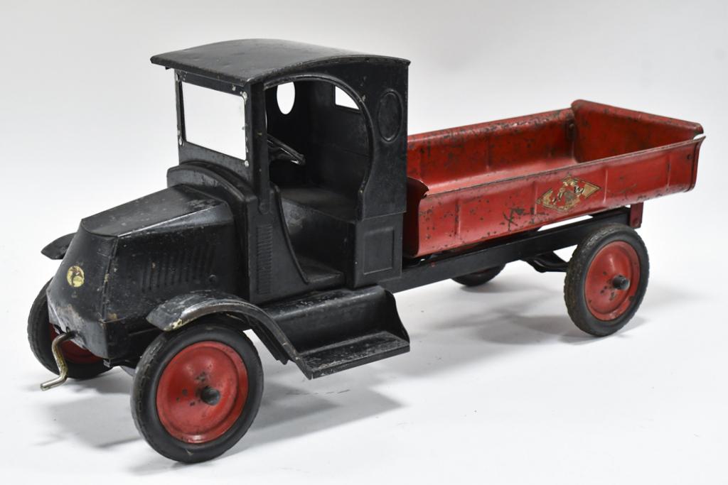 Original American National Mack Dump Truck w Cab (1 of 9)