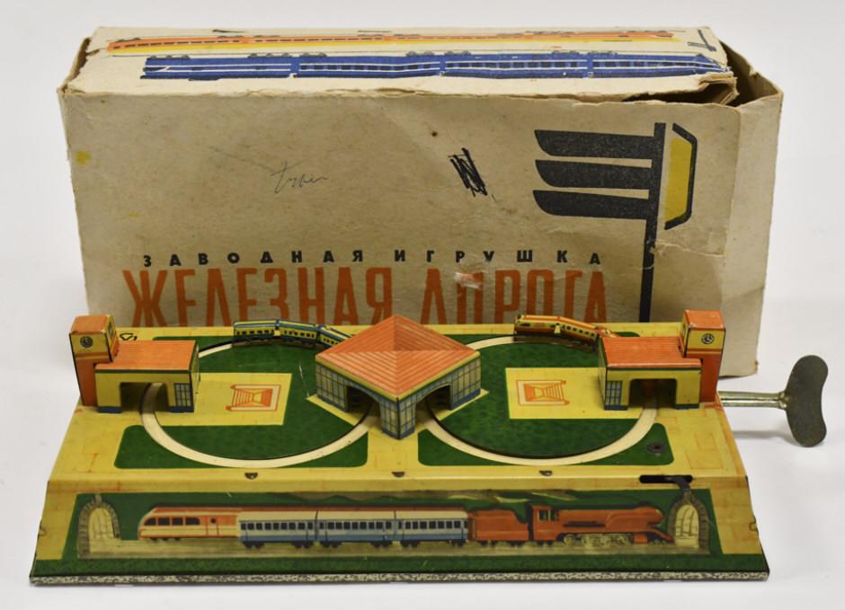 USSR Russian Tin Litho Windup  Dual Trains w Box (1 of 6)