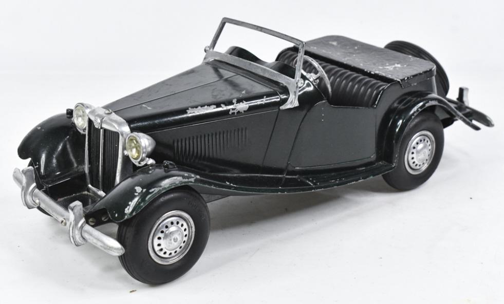 Doepke Model Toys MG Roadster Convertible Car (1 of 6)