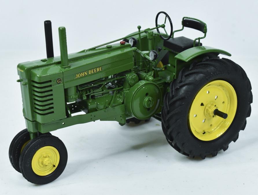 1/16 Rieke Custom John Deere Model G Tractor: 1/16 scale Rieke custom John Deere Model G tractor. Displays well with great detail. Good condition with light display wear.