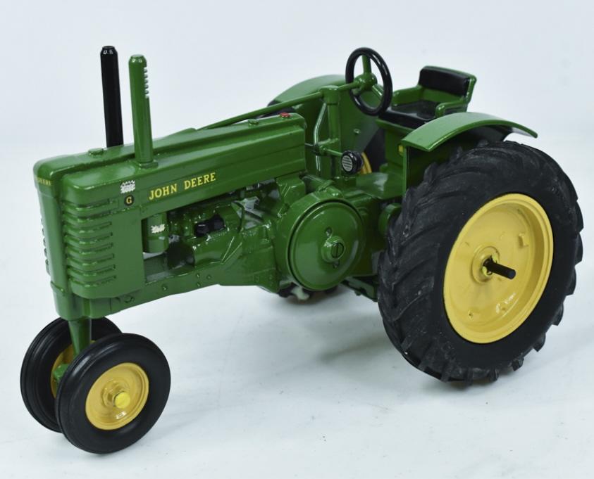 1/16 Custom John Deere Model G Tractor: 1/16 scale custom John Deere Model G narrow front tractor. Good condition with light wear from display.