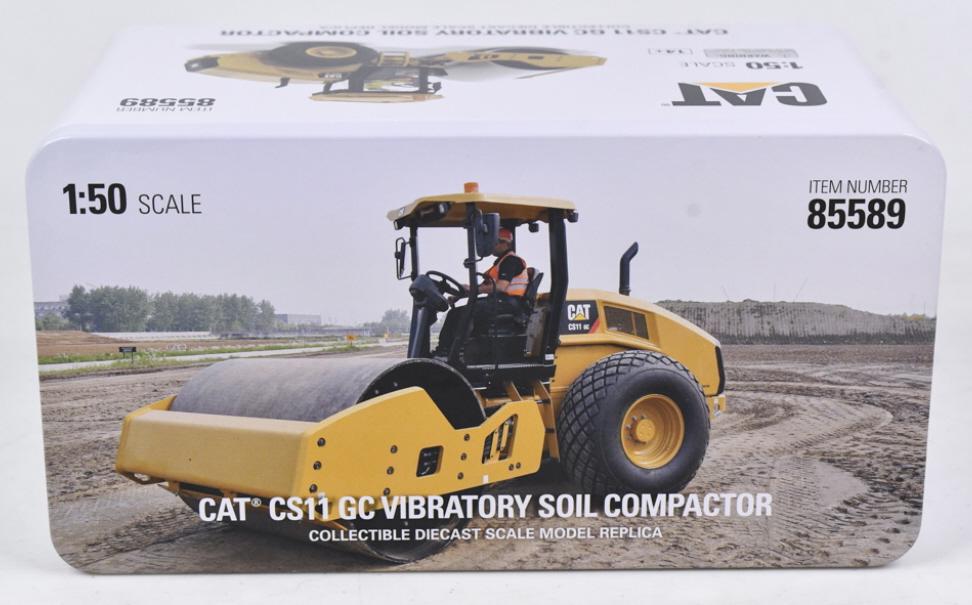 1/50 Die-Cast Masters Cat CS11 GC Compactor (1 of 5)