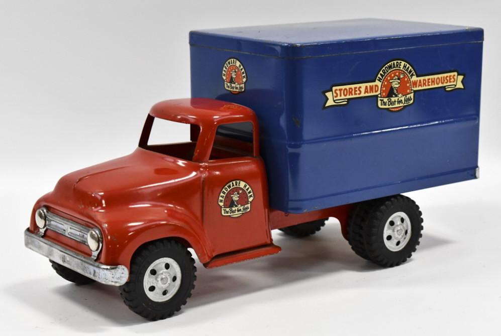 Original Tonka Hardware Hank Box Truck (1 of 12)