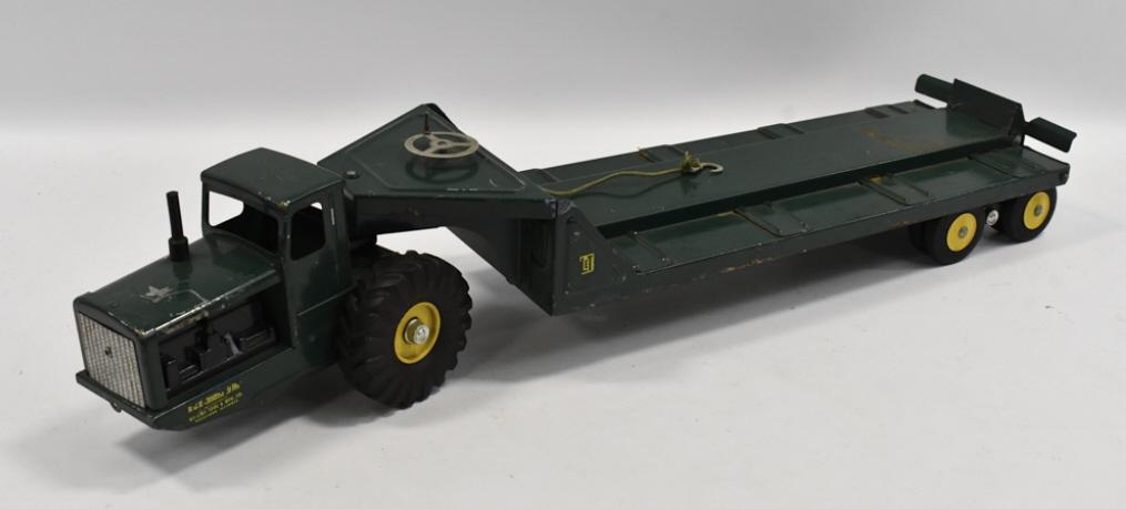 Nylint Tournahauler Equipment Hauler Truck (1 of 5)