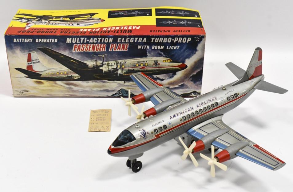 T.N Japan Tin Battery Op. Passenger Plane w/ Box (1 of 14)