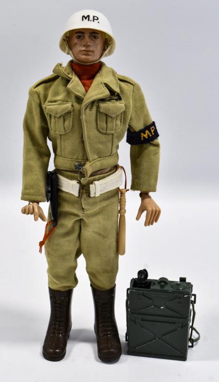 Vintage Hasbro GI Joe Military Police Set (1 of 14)