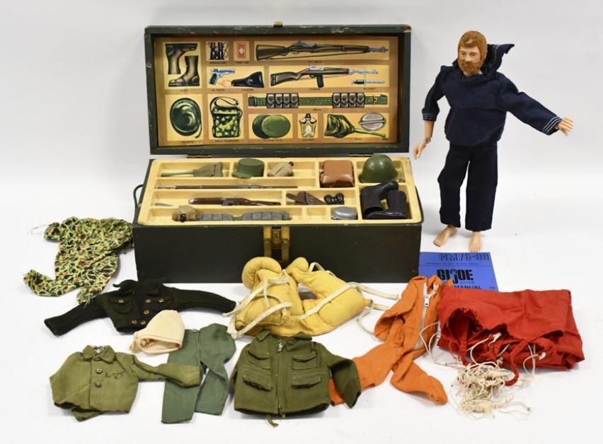 Vintage Gi Joe Action Figures W/ Footlocker & Rifs