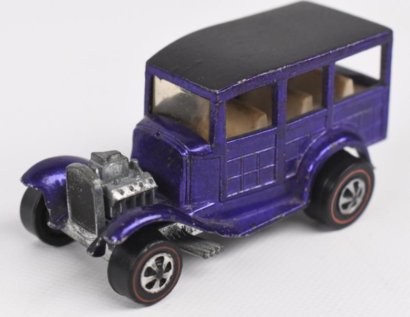 Hot Wheels Redline Purple Classic Ford Woody: Hot Wheels Redline Purple Classic 31 Ford Woody D Body with white interior. Very nice dark purple, with very light wear. Has excellent roof and grill paint, excellent wheels, and base has light tarnis