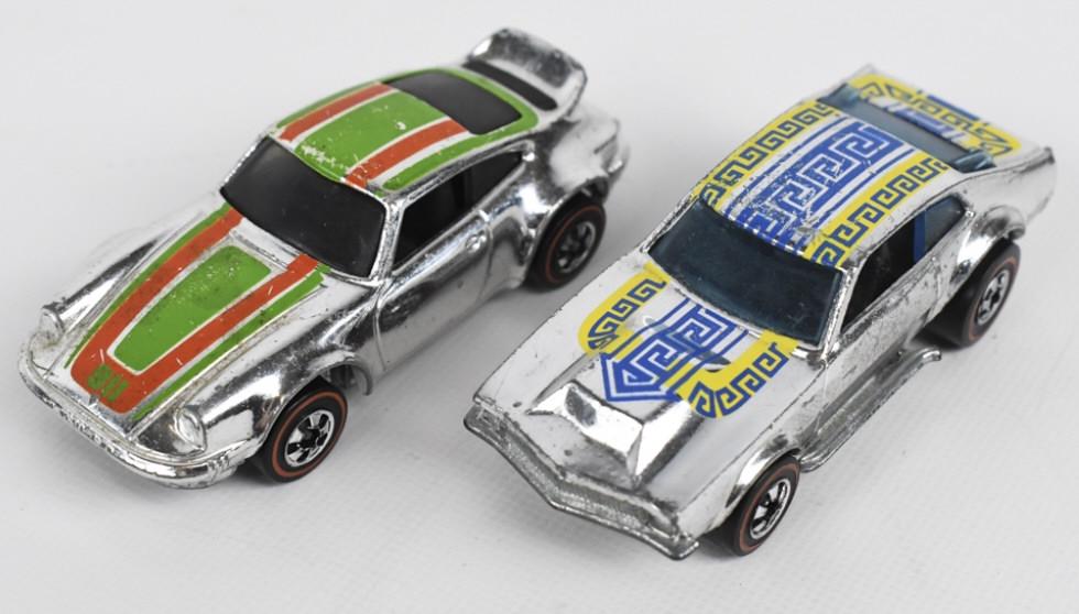 Two Hot Wheels Redline Flying Colors Chrome cars (1 of 13)