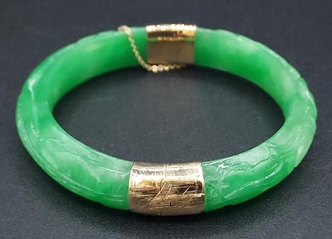 14K Yellow Gold Green Carved Jade Bracelet (1 of 3)