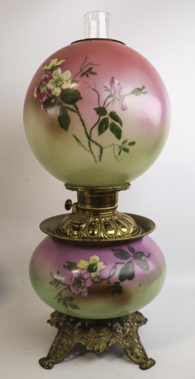 Antique American Hand Painted Glass Oil Lamp (1 of 17)
