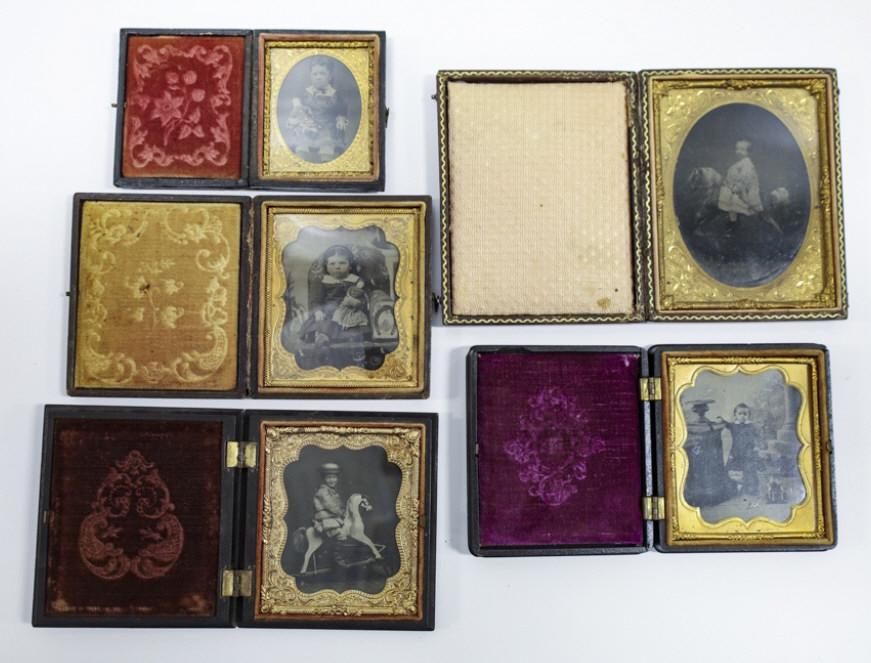 Antique Children & Toys Photos In Photo Cases (1 of 12)