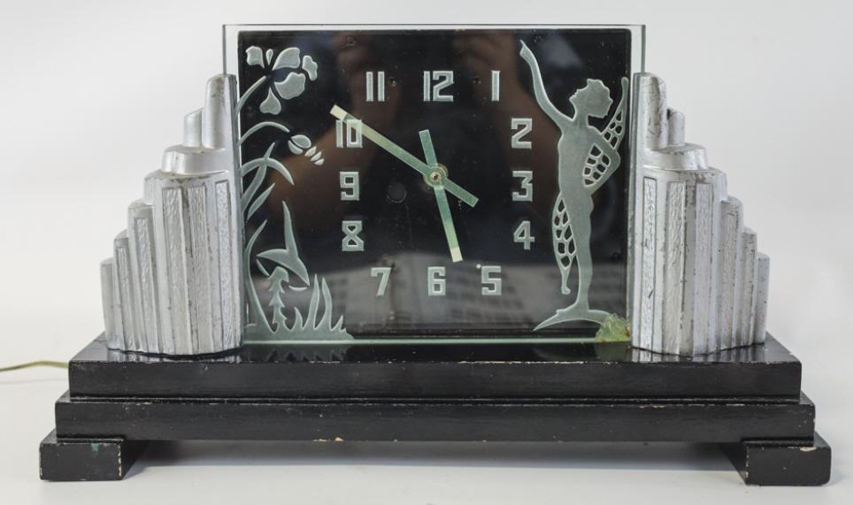 Vintage Art Deco Skyscraper Clock Luminaire (1 of 8)