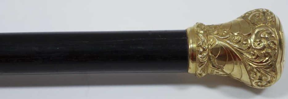 Antique K&K Decrotive Cane W Gold Tone Pommel (1 of 8)