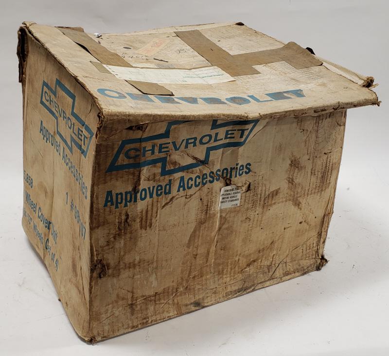 NOS Chevy Corvair Wire Wheel Cover Unit (10107) on Jan 19, 2023