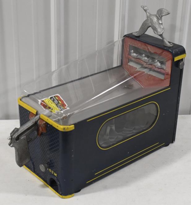 1 Cent Hunter Coin Op Shooting Gallery Gum Vendor (1 of 8)