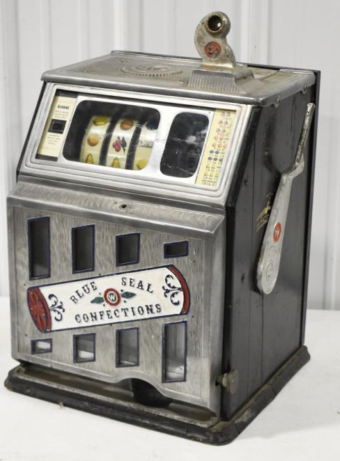 Watling 5 Cent Blue Seal Confections Slot Machine (1 of 8)
