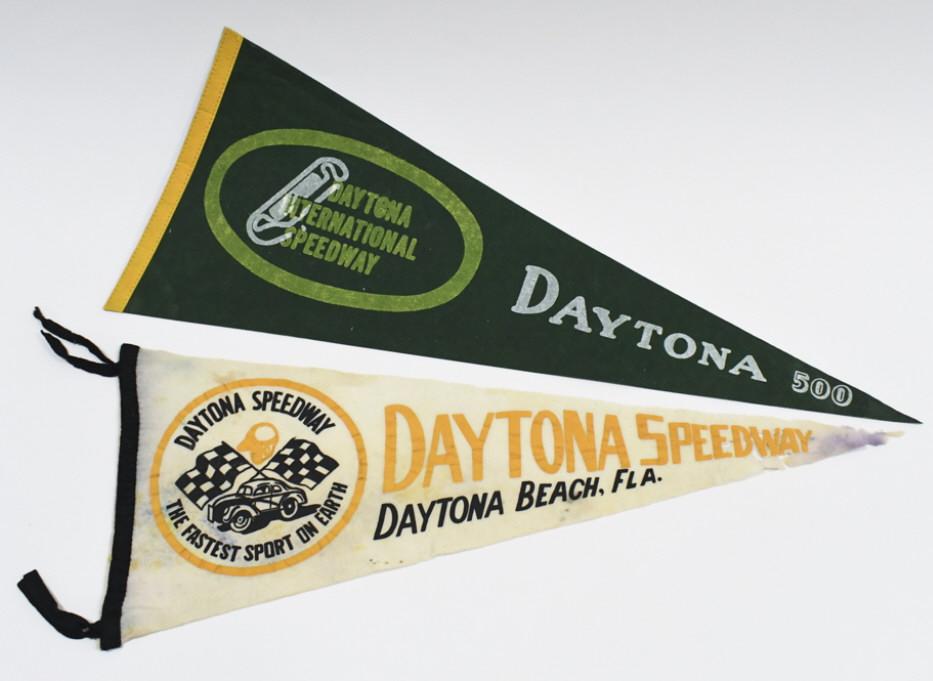 (2) Vintage Daytona Speedway Racing Felt Pennants (1 of 11)