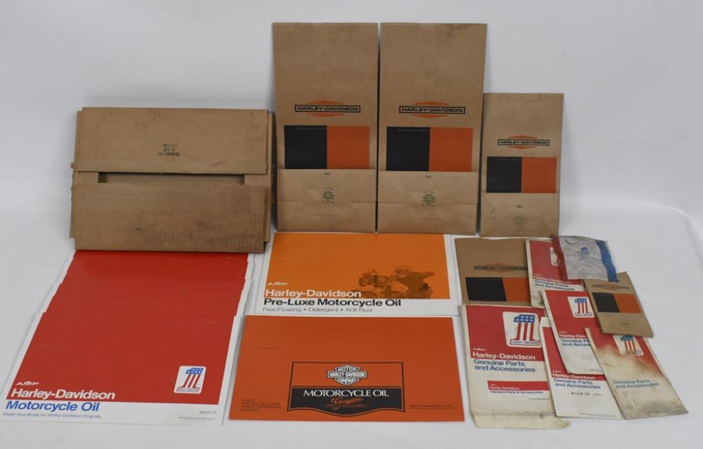 8) NOS Vtg Harley-Davidson Oil Can Carriers & More (1 of 11)