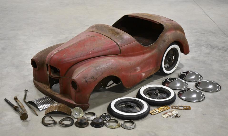 Vintage Austin J40 Pedal Car Project (7000A) on Jan 21, 2023 Kraft Auction Service in IN