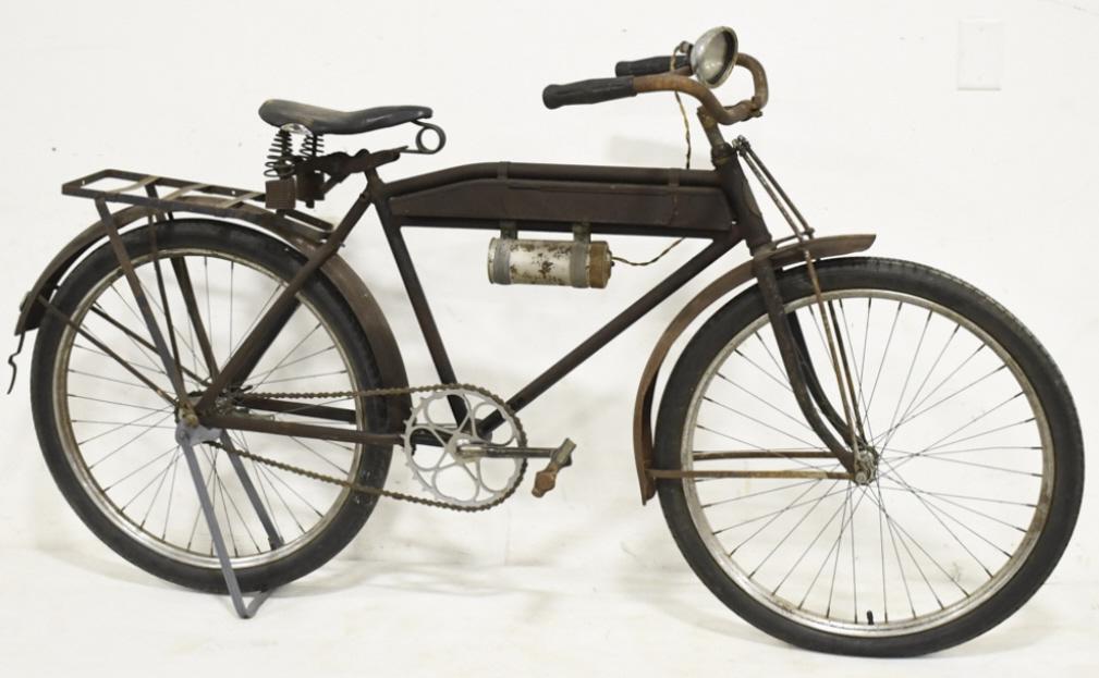 Prewar Excelsior Motorbike Men's Tanked Bicycle (1 of 20)