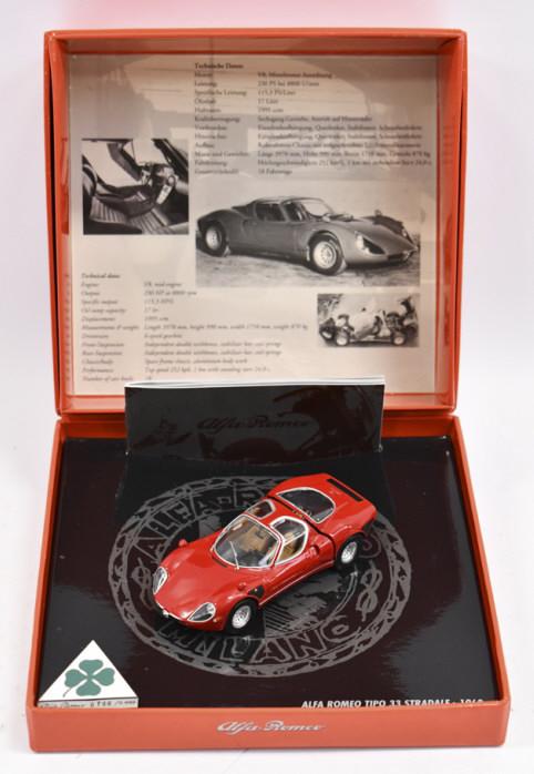 Minichamps 1968 Alfa Romeo Tipo 33 Stradale (1 of 6)