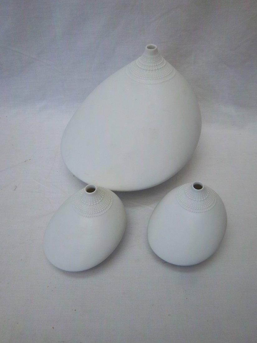 Set of 3- White Rosenthal Flower Vases Designed by: Set of 3- White Rosenthal Flower Vases Designed by Emilio Pucci