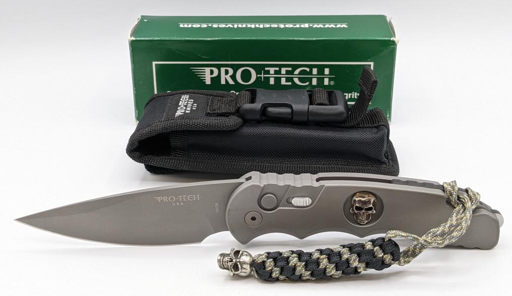 NIB ProTech Grey TR-4 Shaw Skull Switchblade Knife (1 of 6)
