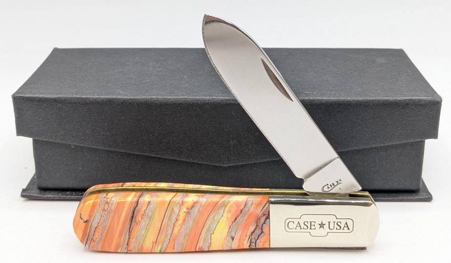 2019 Case XX USA Mammoth Tooth Barlow: 2019 Case XX USA Mammoth Tooth Barlow 61009 in Original Packaging. Knife is in like new condition. Blade length of 2-1/2in and overall length of 5-3/4in when open.