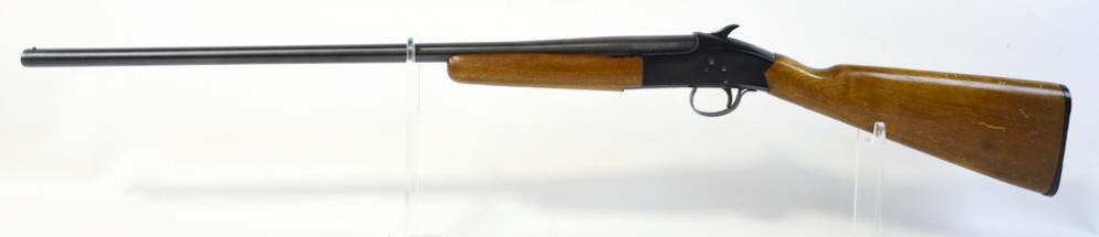 Savage Springfield 944 Single Shot 20 Ga. Shotgun: Savage Arms Springfield Model 944 single shot shotgun in 20 gauge. The shotgun is in good used condition with a 28" barrel. SN: P657755. FFL required for transfer. (489-8)