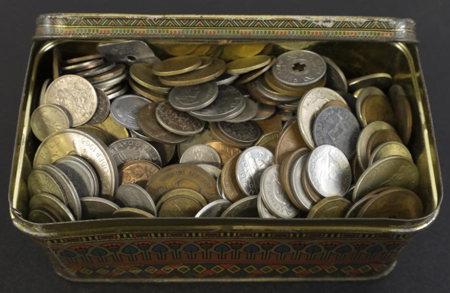 86+ Troy Ounces Of Vintage Mixed Foreign Coins (1 of 4)