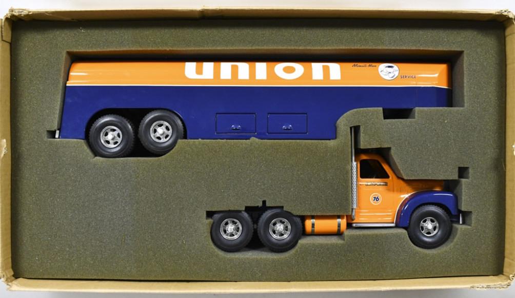 Fred T. Smith Miller B Mack Union 76 Tanker Truck (1 of 14)
