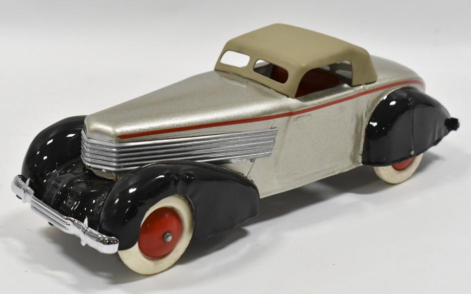 Restored Wyandotte Cord Roadster Car (1 of 6)