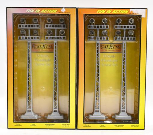 (2) MTH RailKing Floodlight Tower Set #30-11039 (1 of 4)