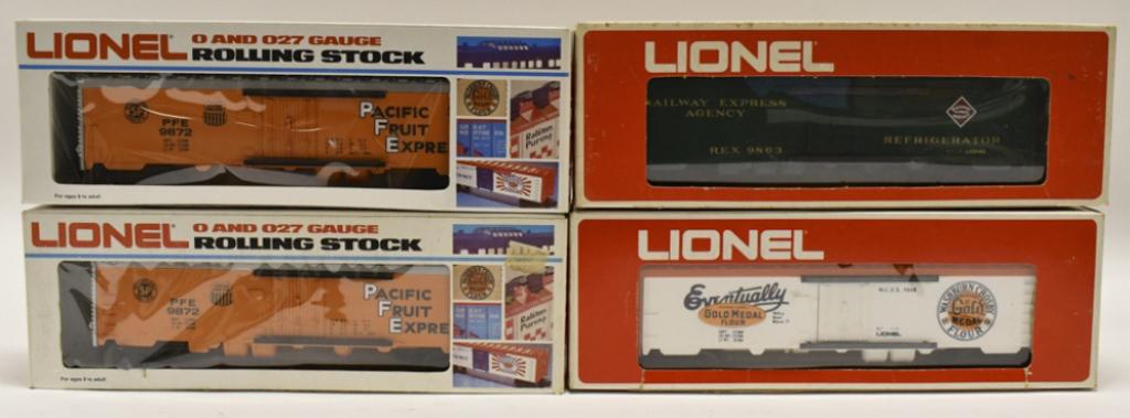 Lionel Reefer Cars 9860, 9863, & (2) 9872: Lot of (4) Lionel reefer cars. Includes Gold Medal Billboard Reefer #6-9860, REA Reefer Car #6-9863, (2) Pacific Fruit Express Reefers #6-9872 cars. Good condition in the boxes. Some have display wear