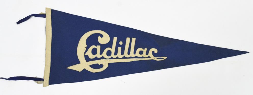 Scarce Early Cadillac Dealership Felt Pennant (1 of 9)