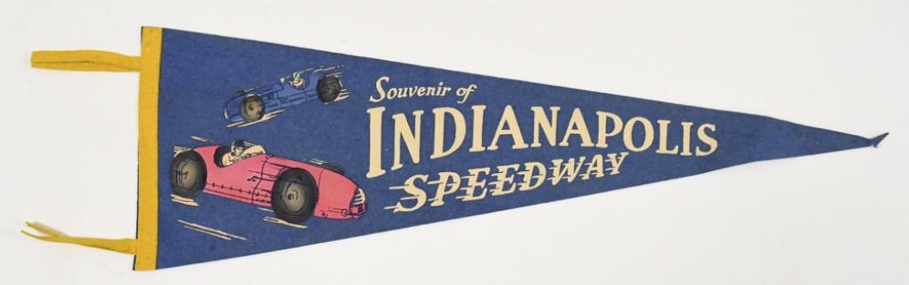 Vintage Indianapolis 500 Speedway Felt Pennant (1 of 5)