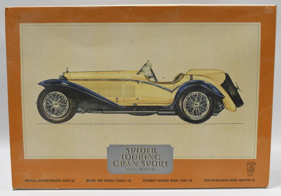 Alfa Romeo Gran Sport 1/12 スケール 未組立キット Unbuilt Bandai Alfa Romeo Gran Sport 1/12 Scale Model Kit