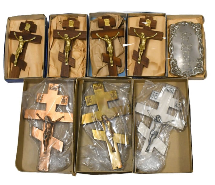 Lot Of Vintage NOS Casket Crucifix Hardware & More (1 of 9)