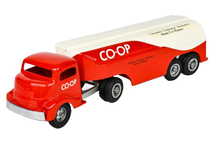 Restored Smith Miller GMC CO-OP Tanker Truck (1 of 7)